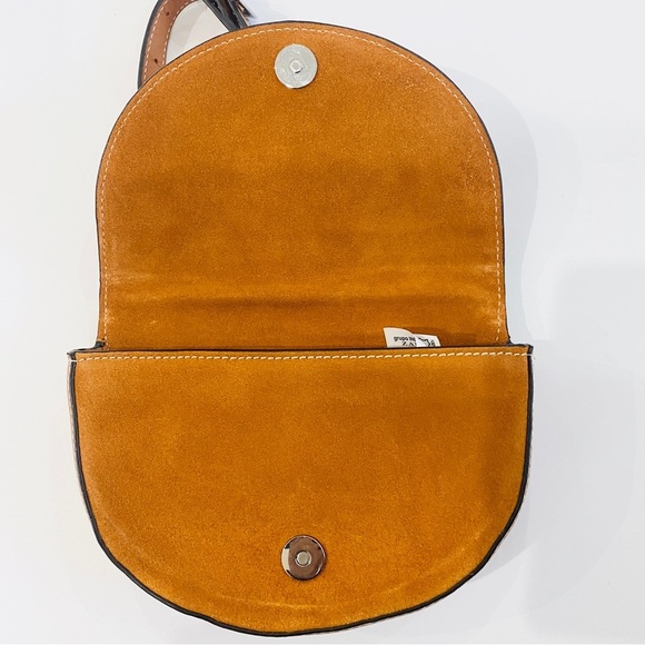 Zara 100% leather and chain waist belt bag with silver hardware - Picture 7 of 11